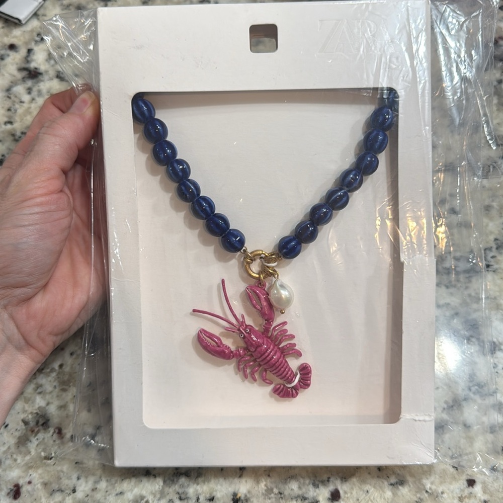 *NEW* ZARA BEADED LOBSTER PENDANT NECKLACE - Picture 7 of 7